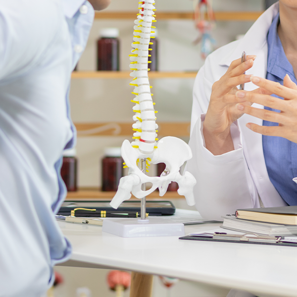 Cum să recunoști simptomele precoce ale traumatismului vertebro-medular