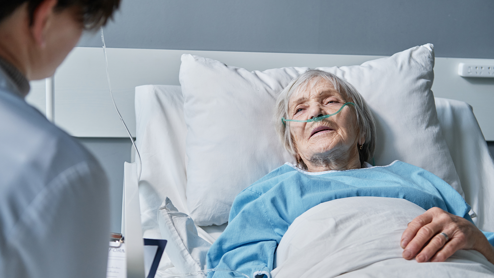 Lista de verificare pentru îngrijirea post-operatorie la vârstnici: ce să ai în vedere?