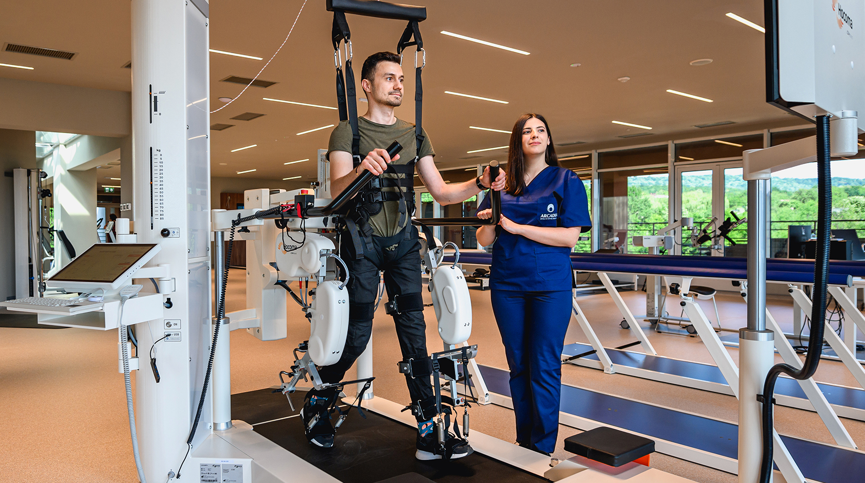 Spitalul de Recuperare Medicală Arcadia: terapia ciclului de mers asistată robotic