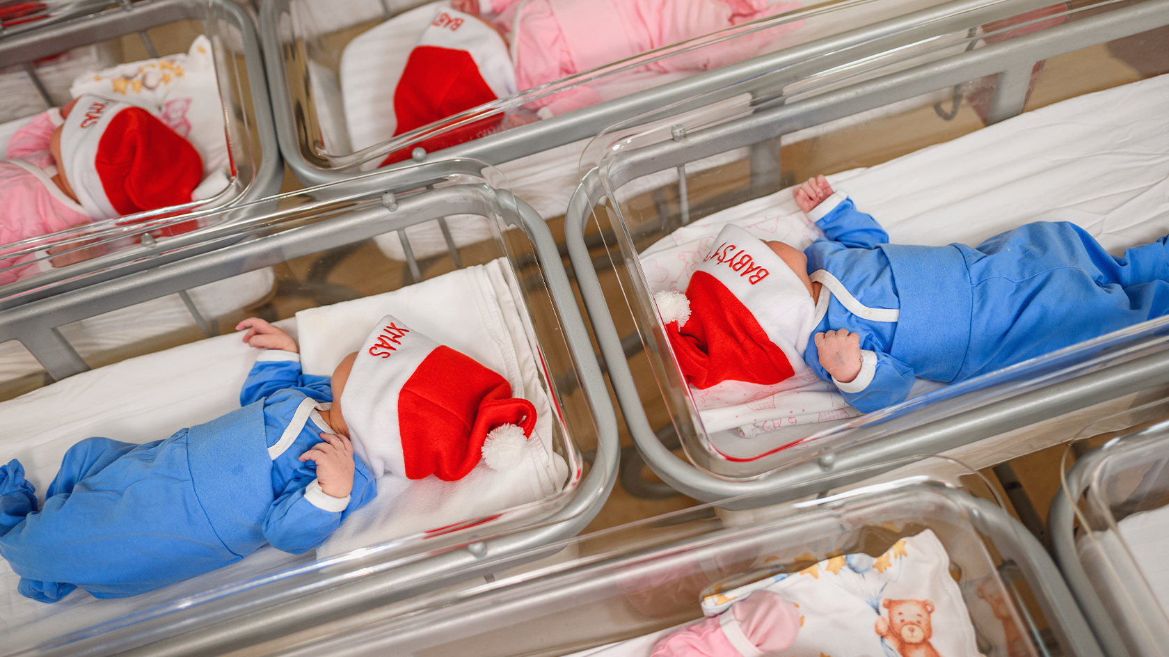 Luna decembrie la Maternitatea Arcadia: bucuria primei îmbrățișări