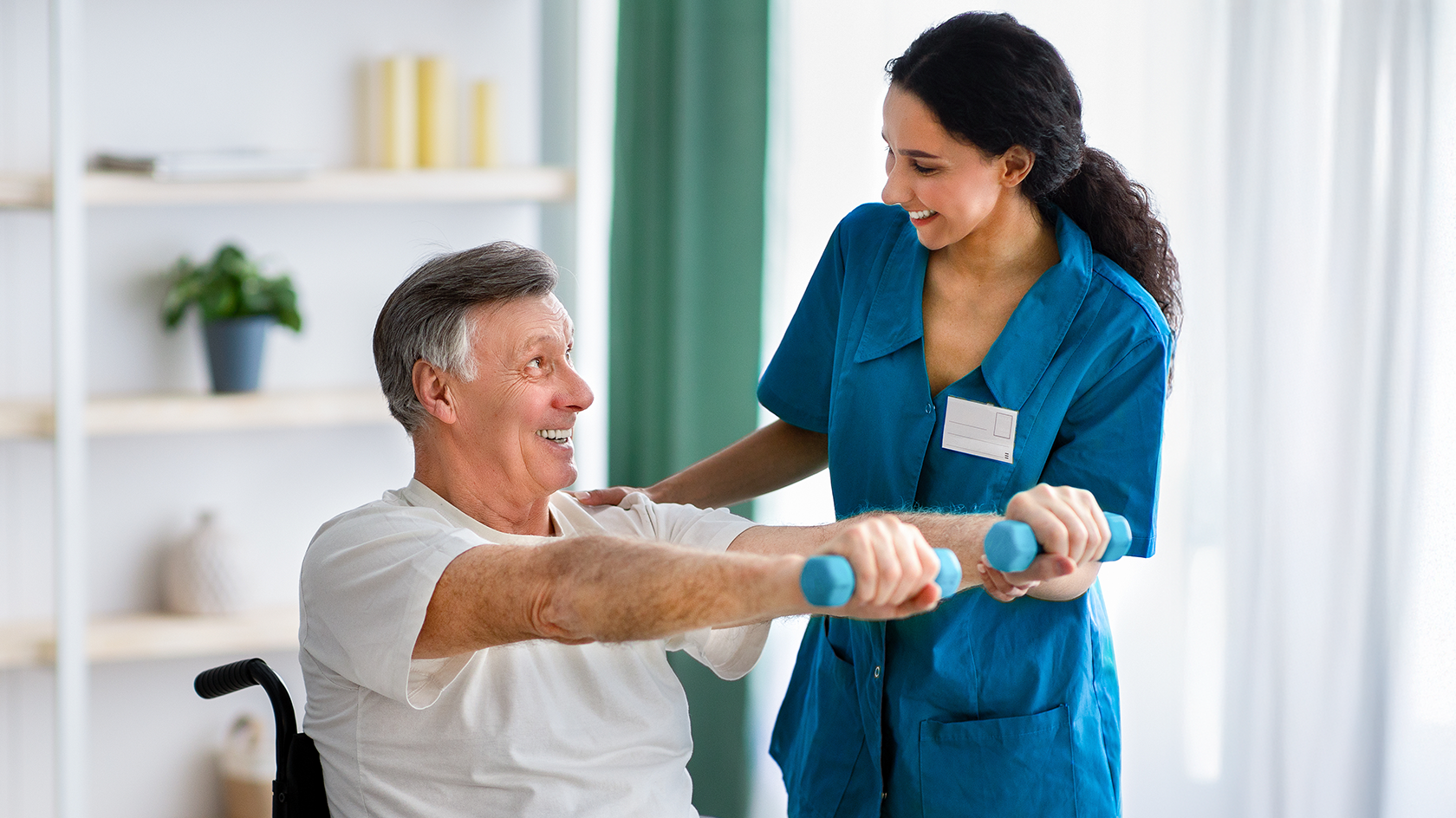 Terapie fizică și exerciții motorii pentru recuperarea post AVC: cum să începi și ce să eviți