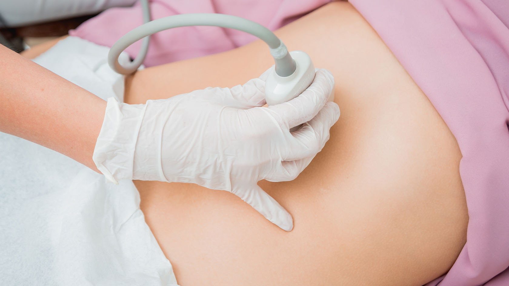 Ecografia abdominală: ce putem preveni printr-o investigație simplă și sigură