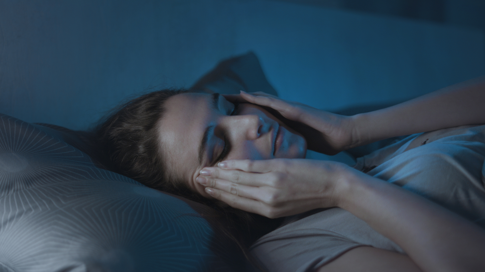 Anxietatea și insomnia: de ce nu putem dormi când suntem anxioși